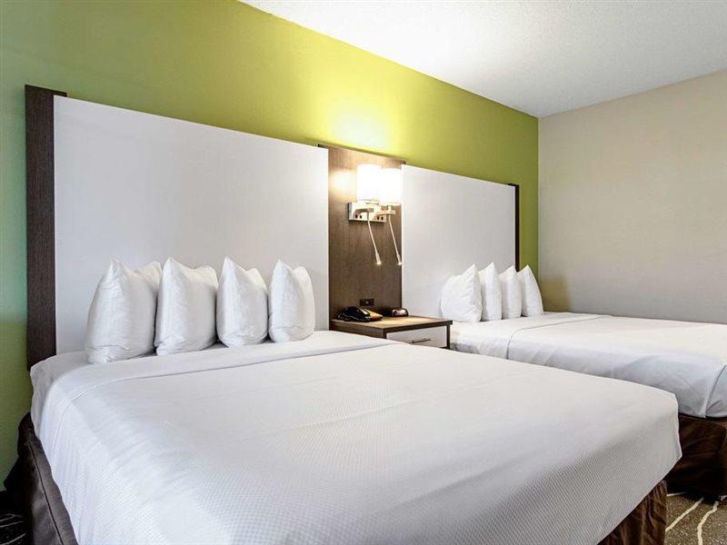 Clarion Inn Willow River Sevierville Exterior photo