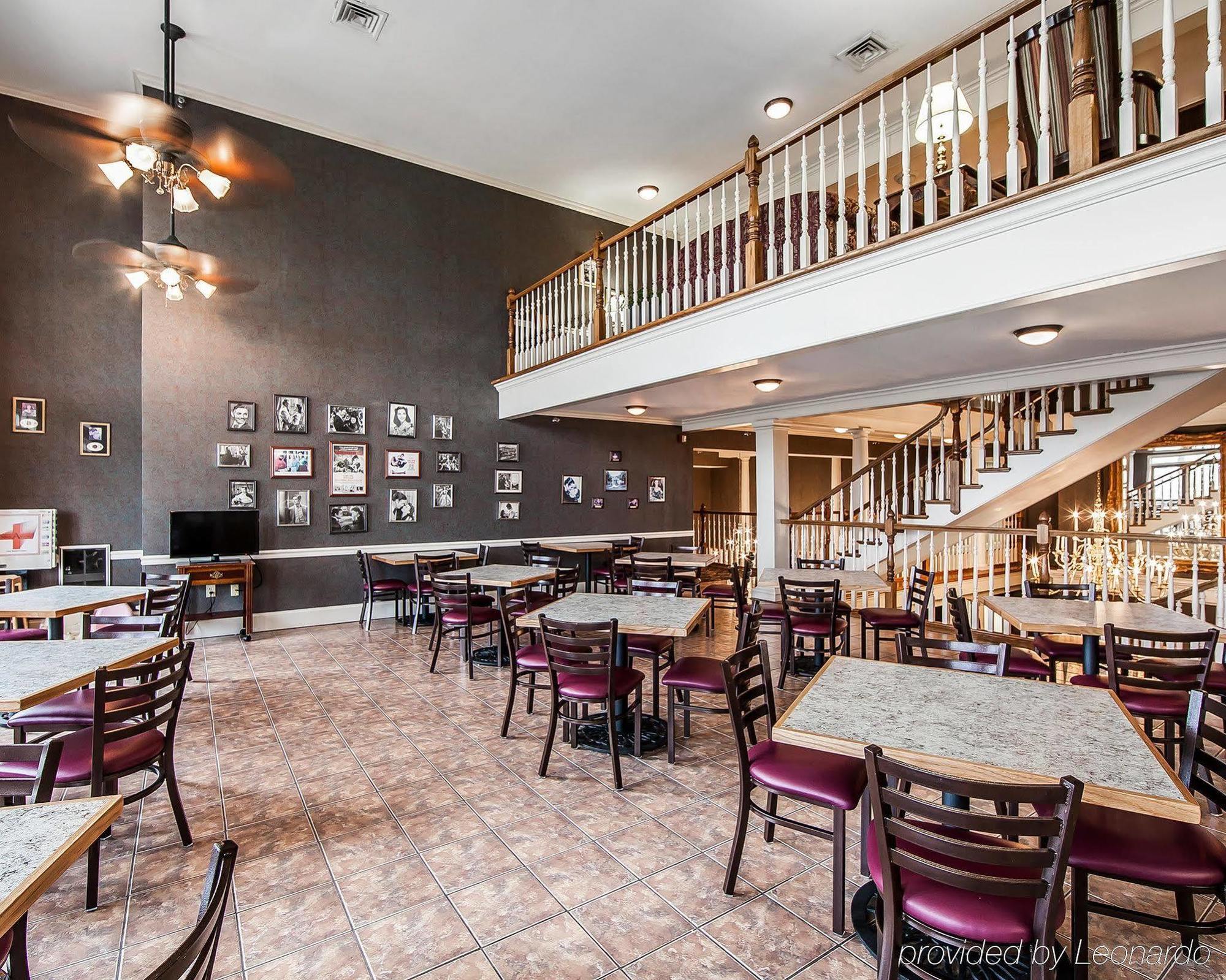 Clarion Inn Willow River Sevierville Exterior photo