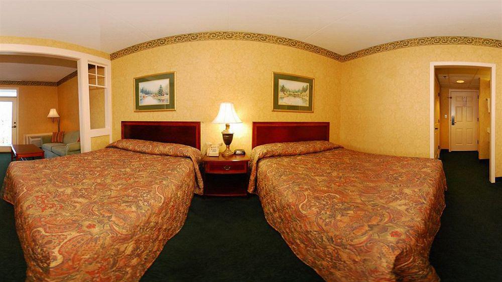 Clarion Inn Willow River Sevierville Exterior photo