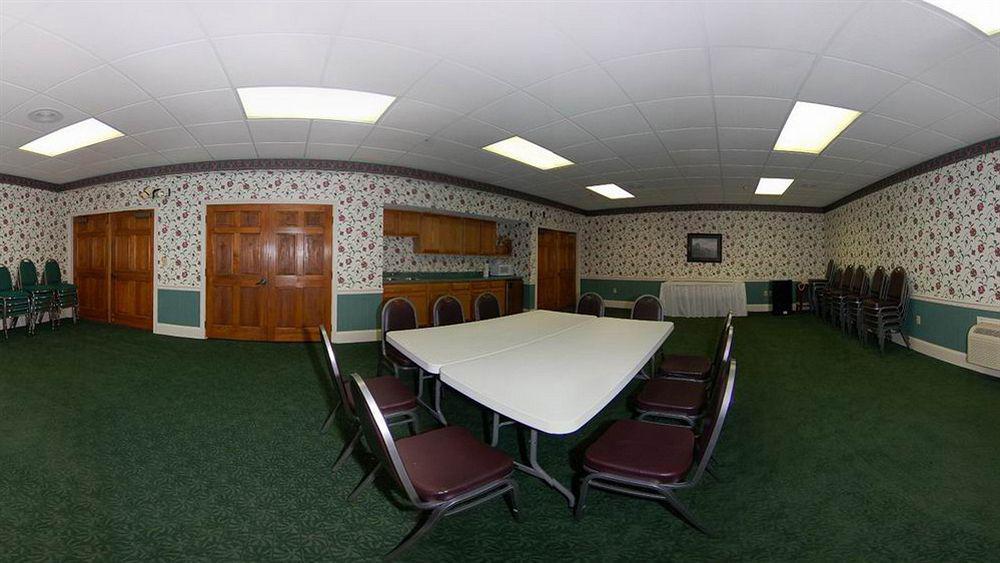 Clarion Inn Willow River Sevierville Exterior photo